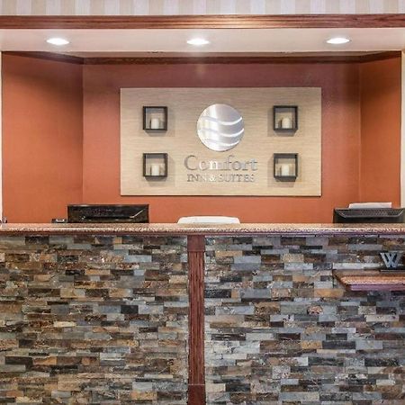 Quality Inn & Suites Ann Arbor Hwy 23 Bagian luar foto