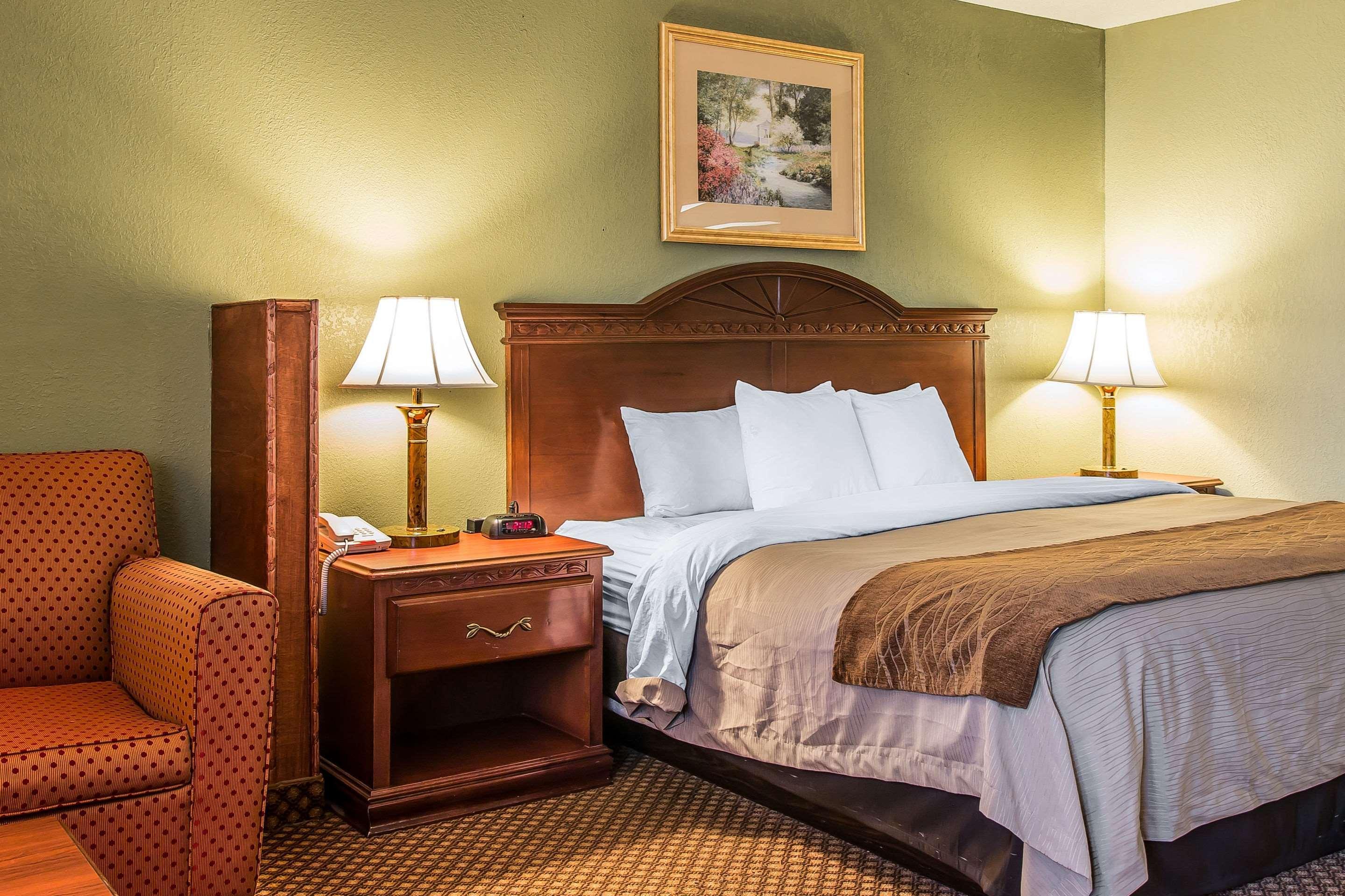 Quality Inn & Suites Ann Arbor Hwy 23 Bagian luar foto
